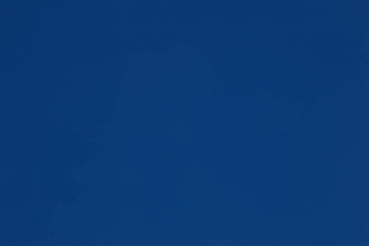 Алюмінієва композитна панель 4-04 Albond® 7000 / SOLID / RAL 5010 Gentian Blue